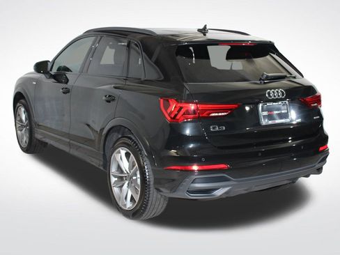 Certified 2025 Audi Q3 2.0T Premium w/ Convenience Package image 8