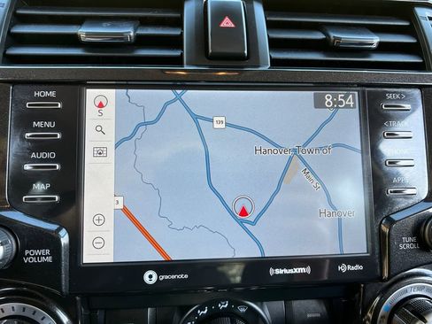 Used 2024 Toyota 4Runner TRD Off-Road Premium image 18