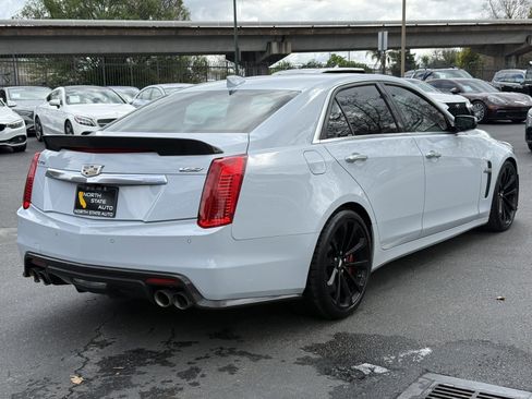 Used 2018 Cadillac CTS V w/ Carbon Fiber Package image 7