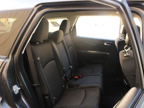 Used 2020 Dodge Journey SE w/ SE Popular Equipment Group FWD image 13