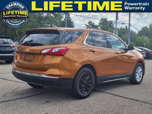 Used 2019 Chevrolet Equinox LT w/ Driver Convenience Package FWD image 5