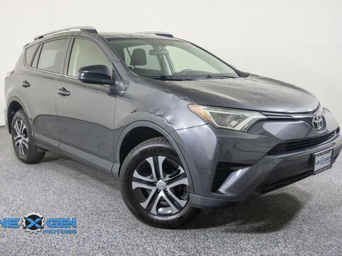 Used 2016 Toyota RAV4 LE FWD image 1