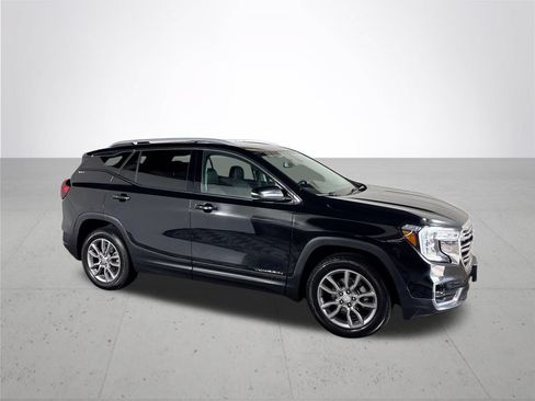 Used 2024 GMC Terrain SLT AWD/4WD image 4