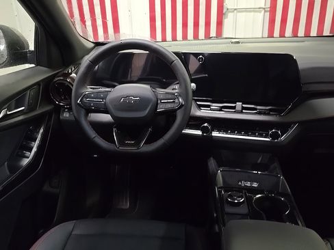 New 2026 Chevrolet Equinox RS image 17