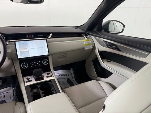 New 2026 Jaguar F-PACE R-Dynamic S image 26
