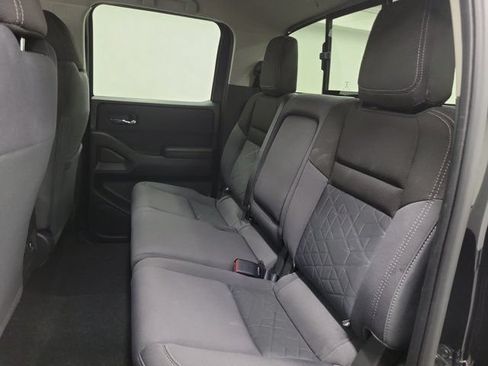 Used 2026 Nissan Frontier SV w/ SV Convenience Package RWD image 10