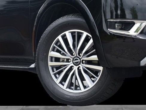 Certified 2024 Nissan Armada SL w/ Captain's Chairs Package AWD/4WD image 3