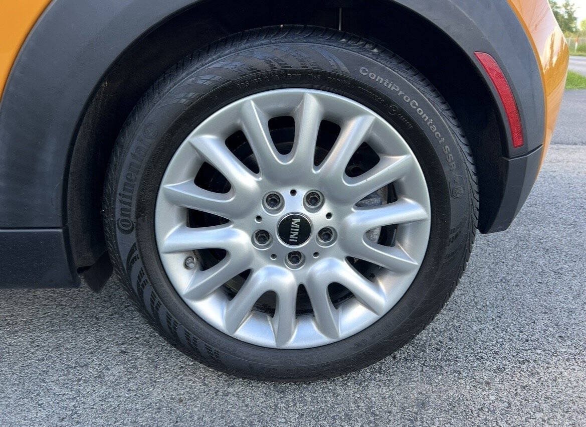 Used 2014 MINI Cooper 2-Door Hardtop FWD image 16