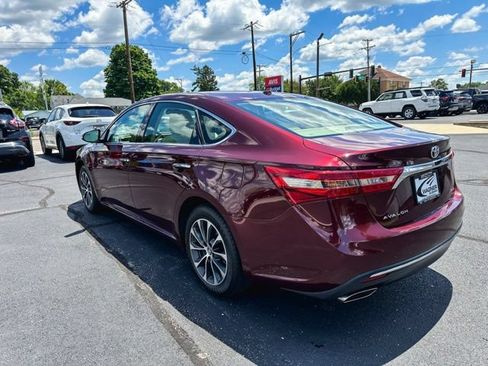 Used 2017 Toyota Avalon XLE Premium w/ All Weather Liner Package FWD image 6