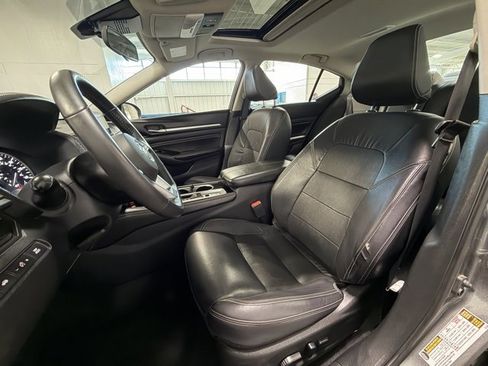 Used 2022 Nissan Altima 2.5 SL image 21