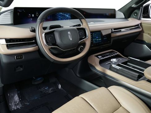 New 2026 Lincoln Navigator Black Label AWD/4WD image 12