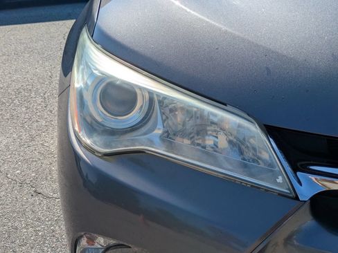 Used 2016 Toyota Camry LE FWD image 11