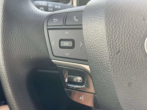 Used 2025 Toyota Camry LE FWD image 32