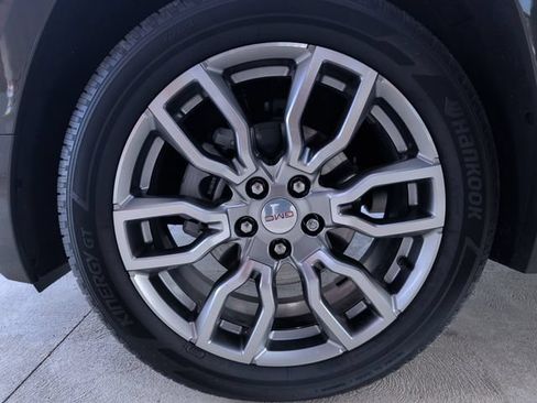 Used 2023 GMC Terrain Denali AWD/4WD image 26