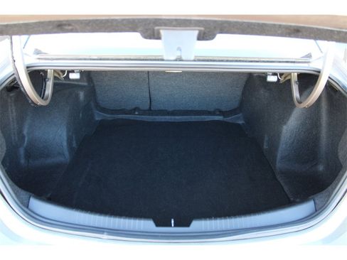 Used 2024 Chevrolet Malibu LT image 15