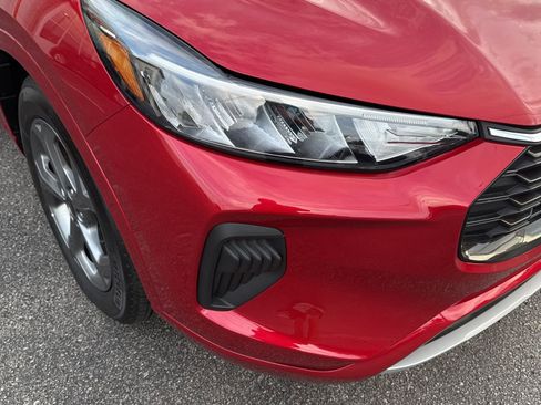 Used 2024 Ford Escape ST-Line image 18