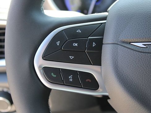 New 2027 Chrysler Pacifica Select w/ Family Tech Group FWD image 31