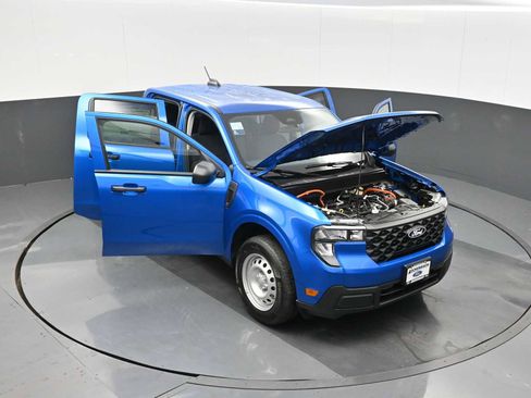 New 2025 Ford Maverick XL w/ Equipment Group 101A image 26