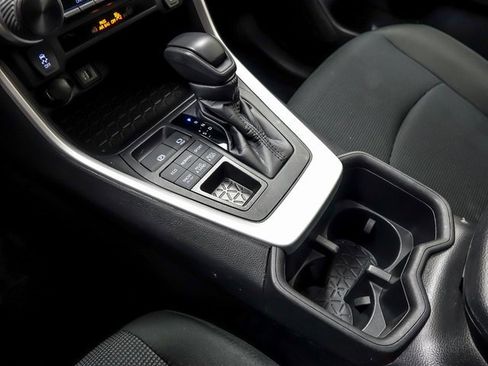 Used 2024 Toyota RAV4 LE image 15