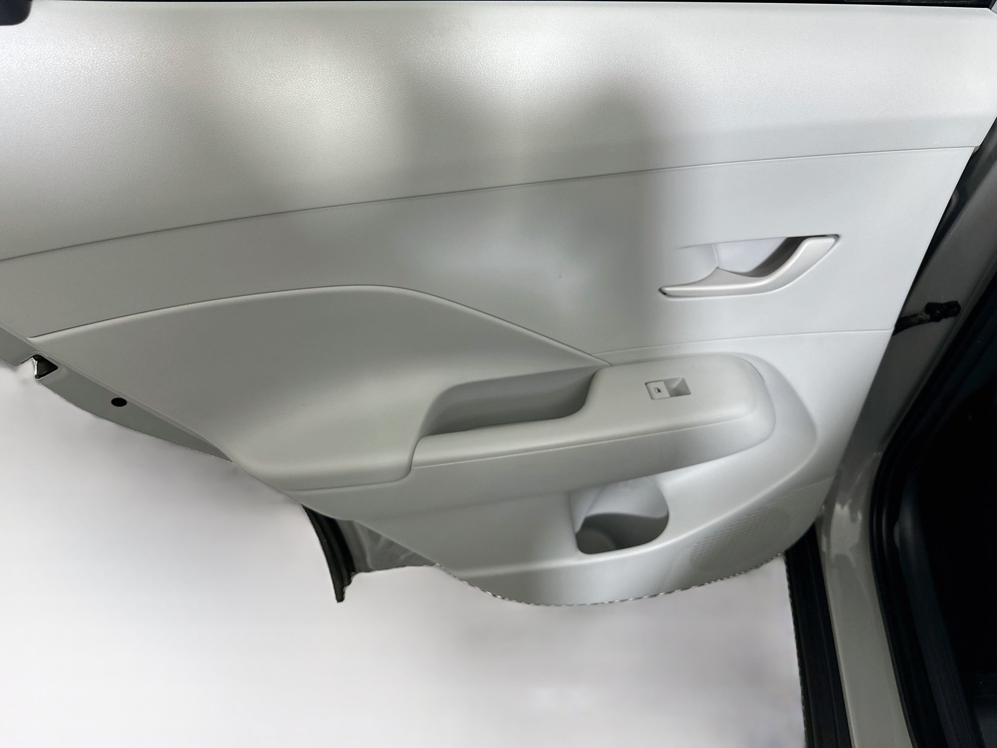 Used 2025 Hyundai Kona SEL FWD image 25