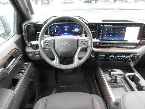 New 2026 Chevrolet Silverado 1500 RST w/ Convenience Package II AWD/4WD image 14