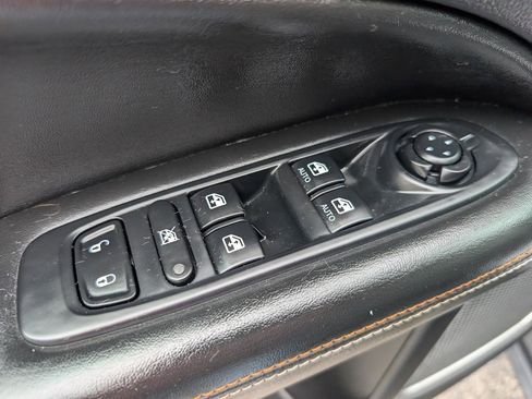 Used 2018 Jeep Compass Sport AWD/4WD image 29