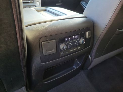 Used 2020 GMC Yukon SLT w/ Open Road Package RWD image 11
