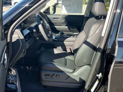 New 2026 INFINITI QX80 Pure w/ Cargo Package image 7