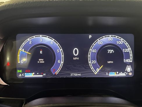 Used 2025 Jeep Grand Cherokee Altitude AWD/4WD image 7