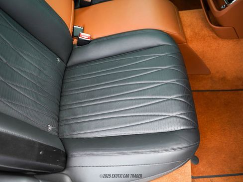 Used 2022 Bentley Flying Spur Plug-In Hybrid image 62