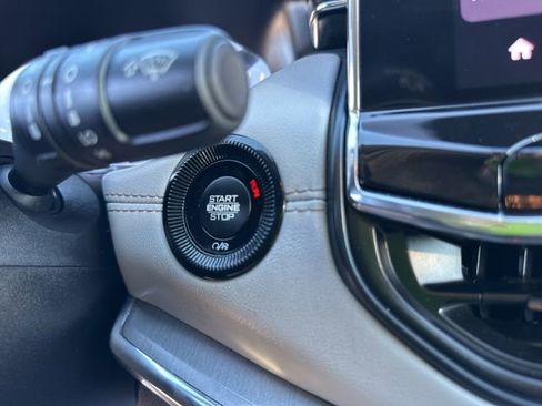 Used 2022 Jeep Compass Limited image 24