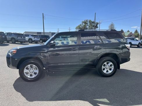 Used 2024 Toyota 4Runner SR5 Premium image 9