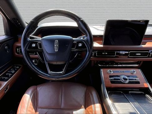 Used 2020 Lincoln Aviator Reserve w/ Elements Package Plus AWD/4WD image 8
