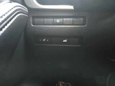 Used 2023 Nissan Rogue SL w/ SL Premium Package image 21