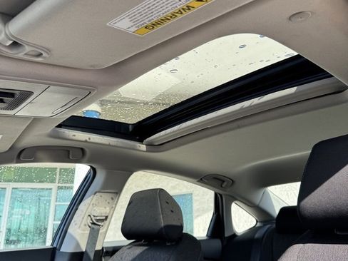 Used 2023 Honda Accord EX image 15