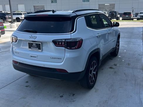 Used 2024 Jeep Compass Limited AWD/4WD image 4