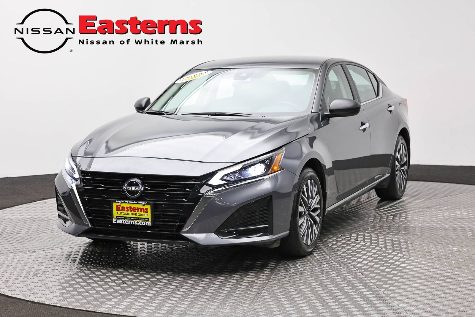 Used 2024 Nissan Altima 2.5 SV AWD/4WD image 1