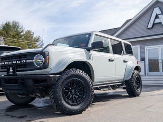 Used 2022 Ford Bronco Black Diamond video 1