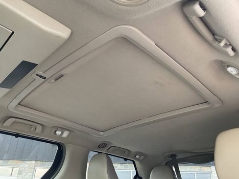 Used 2011 Toyota Sienna Limited w/ Premium Pkg AWD/4WD image 38