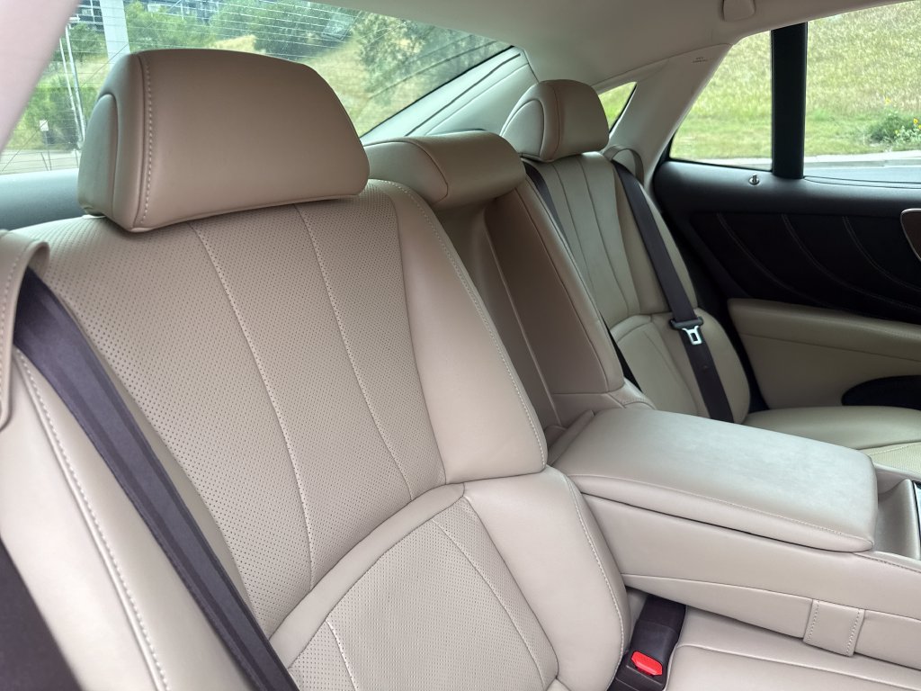 Used 2018 Lexus LS 500 AWD image 25