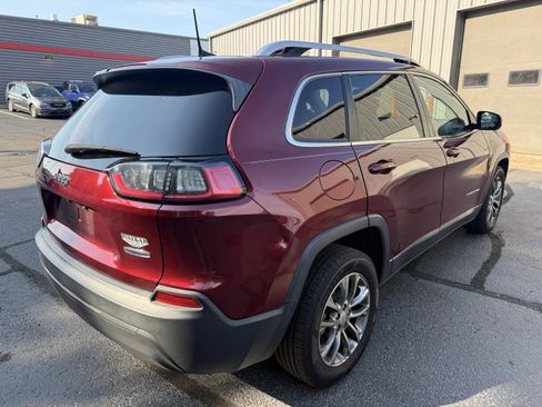 Used 2019 Jeep Cherokee Latitude Plus FWD image 4