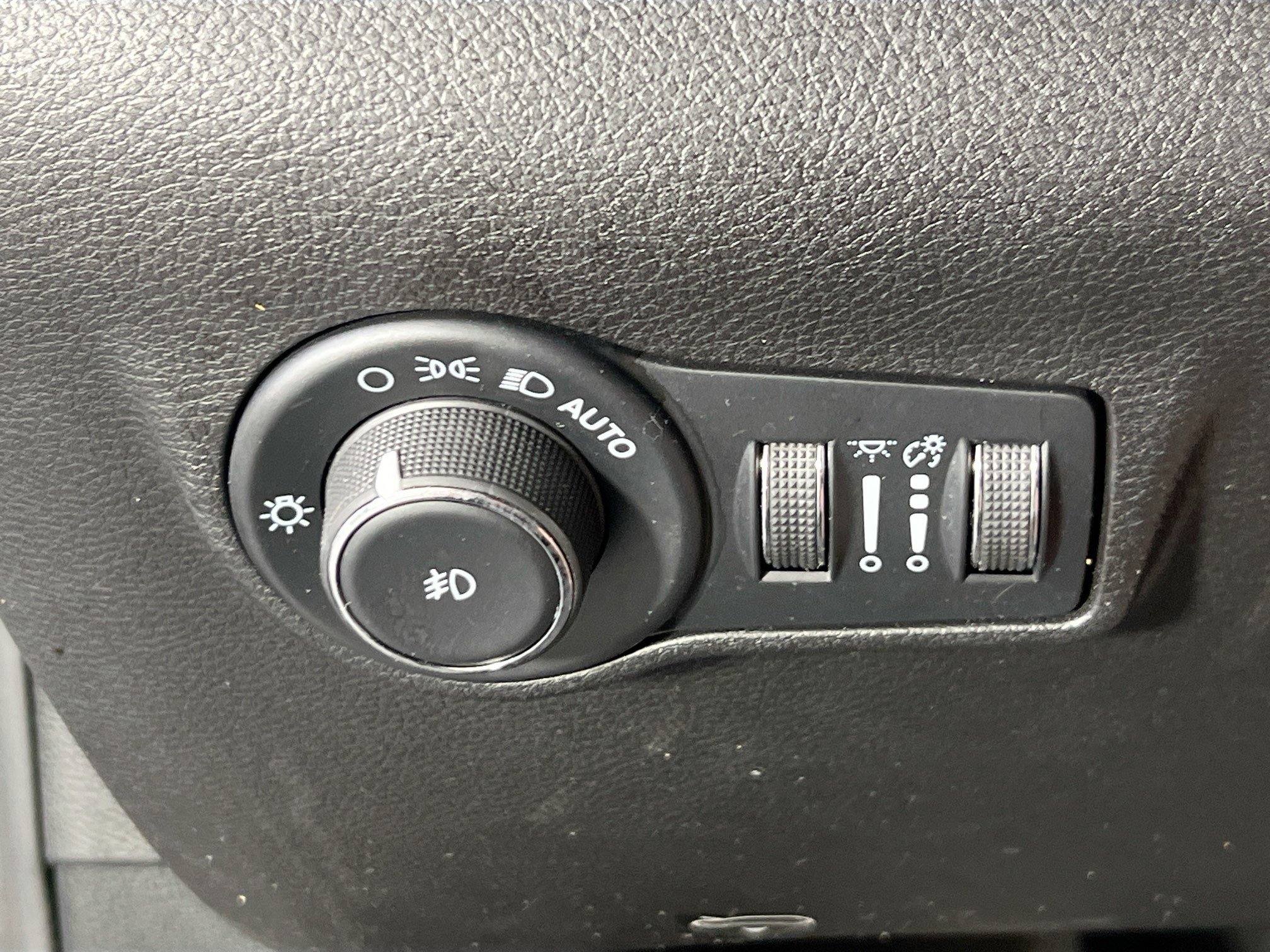 Used 2022 Jeep Compass Limited AWD/4WD image 10