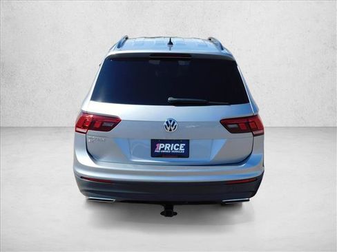 Used 2019 Volkswagen Tiguan SE FWD image 11