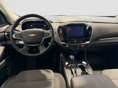 Certified 2018 Chevrolet Traverse LT image 20