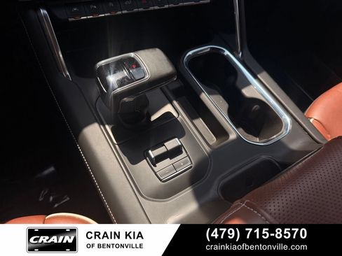 Used 2024 GMC Sierra 1500 Denali Ultimate AWD/4WD image 18