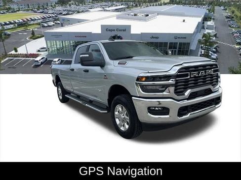 Certified 2026 RAM 2500 Big Horn AWD/4WD image 3