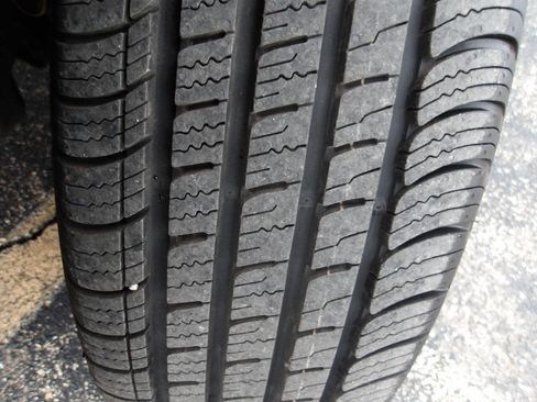 Used 2011 Ford Escape Limited image 39