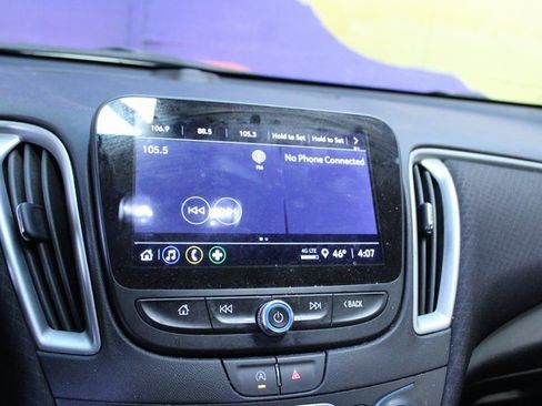 Used 2022 Chevrolet Malibu LS image 12