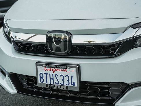 Used 2020 Honda Clarity Plug-In Hybrid image 5