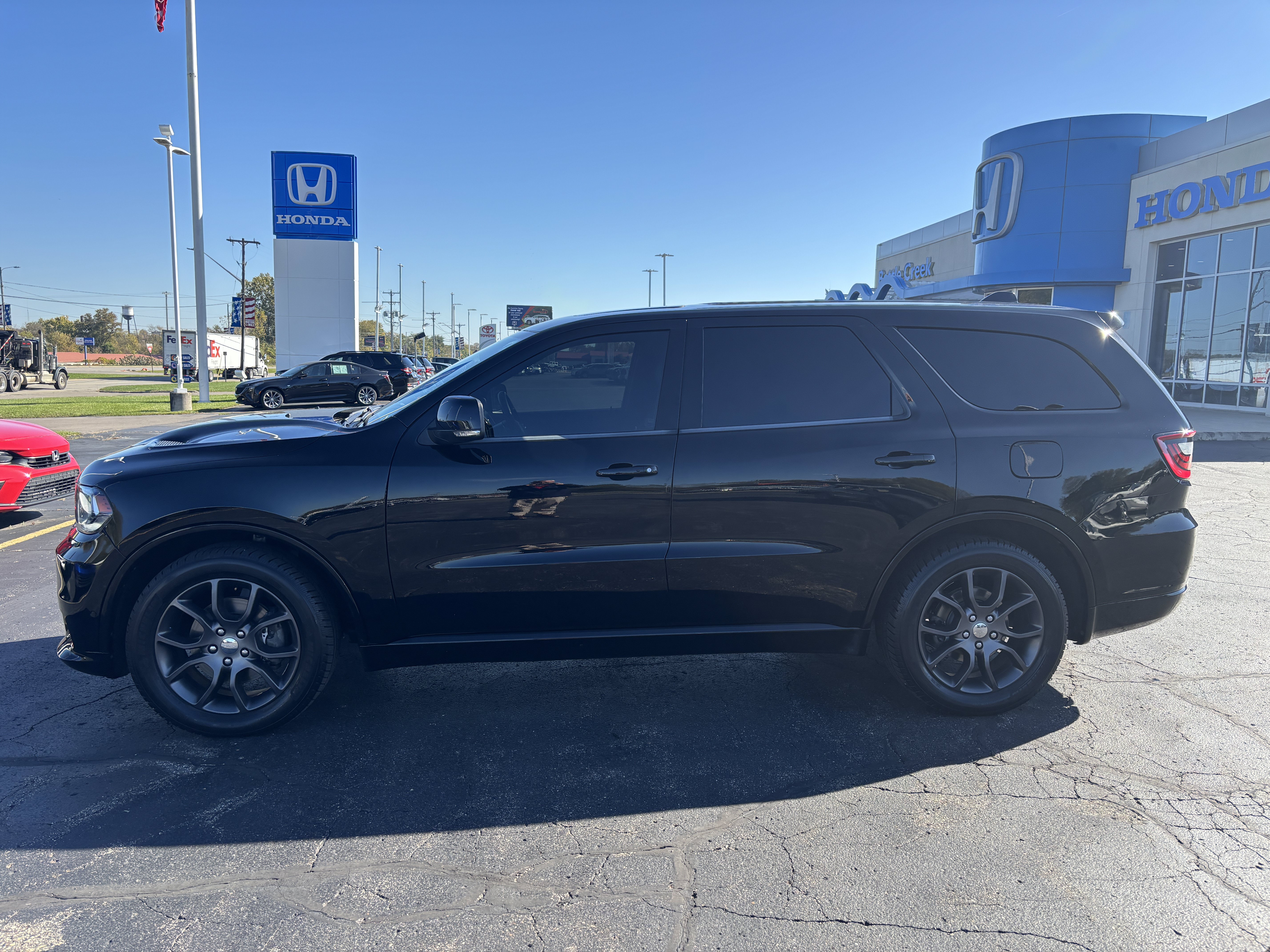 Used 2018 Dodge Durango R/T AWD/4WD image 1